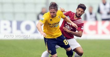 Modena, il sogno continua: doppio Babacar e Signori per il 3-1 al Novara
