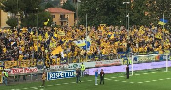 Modena FC - Gazzetta di Modena - Trecento tifosi canarini in partenza per Chiavari