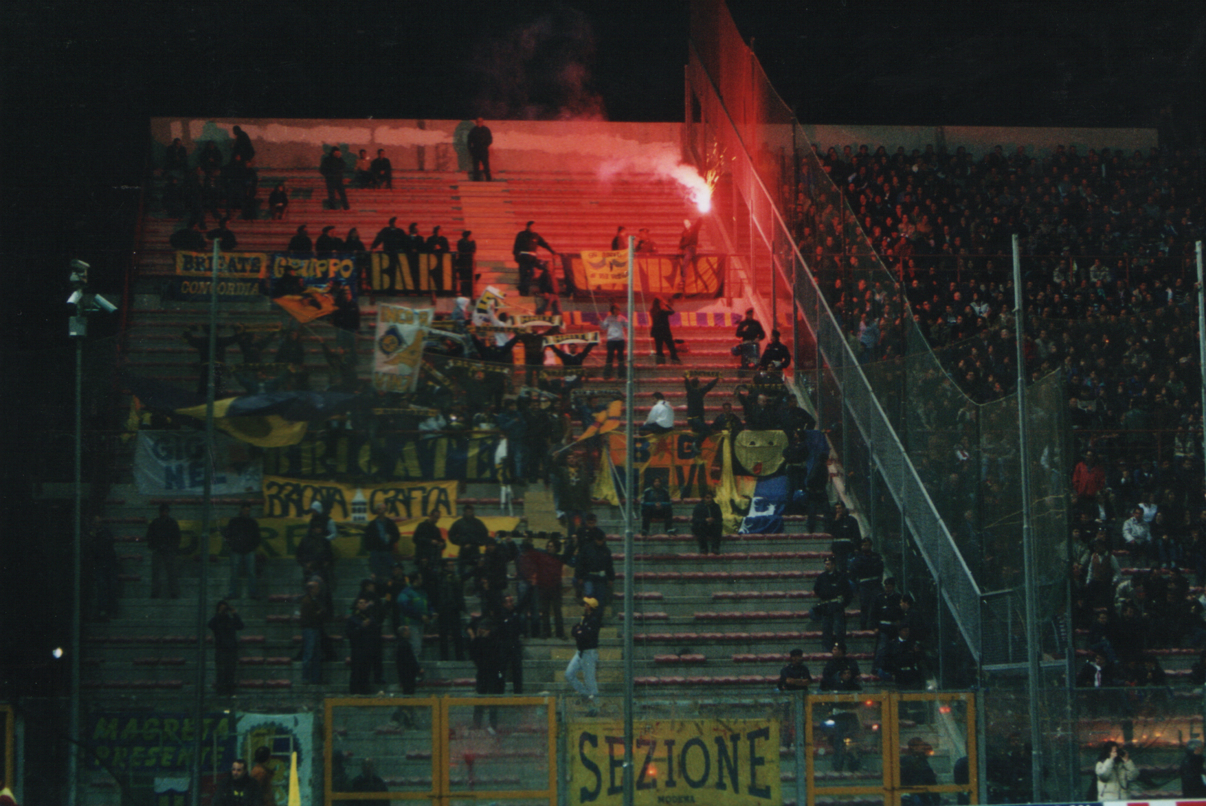 Tifosi Gialloblu al Granillo.