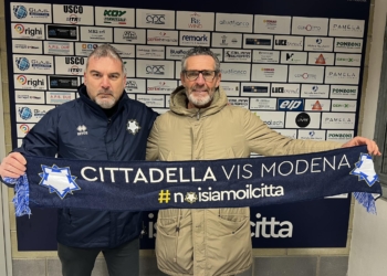 Stefano Paraluppi, responsabile tecnico del settore giovanile della Cittadella Vis Modena col vipresdiente Michele Marchesini