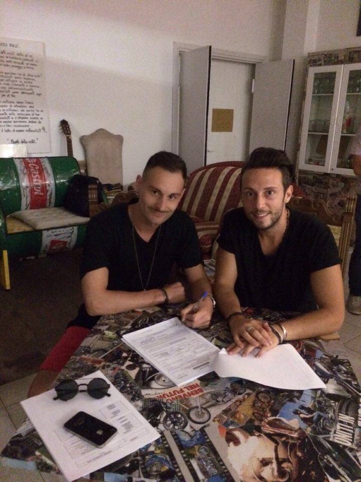 firma contratto Campagna