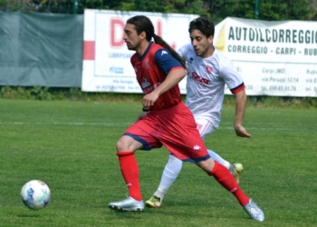 L'attaccante Salvatore Ferrara, qui con la maglia della Bagnolese, è tornato al Castelfranco
