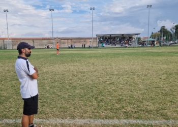 Mister Sarno (Corlo) durante la partita col Roteglia