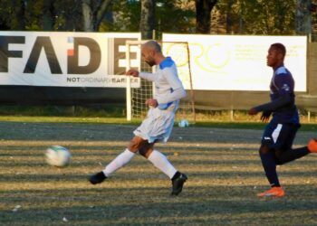 Teocoli (United) in azione con Cavezzo