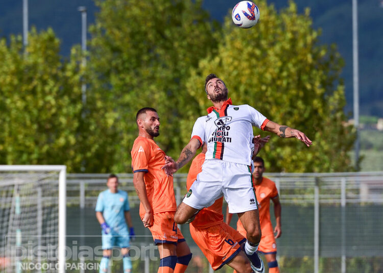 L'attaccante Riccardo Bocalon con la maglia dell'Aglianese