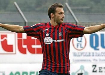 Fausto Ferrari con la maglia el Lumezzane ai tempi della C