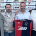 Da sinistra il vice ds Tommaso Favali, il direttore generale Alberto Montecchi e il nuovo allenatore della Vianese, Umberto Sarnelli. A destra il ds Matteo Bimbi