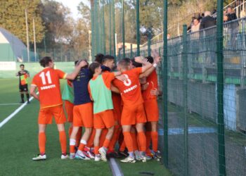 L'esultanza della Cdr dopo il gol di Ricaldone (ph Menozzi)