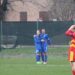 Il Castelnuovo festeggia col San Felice uno dei 4 gol (ph Menozzi)