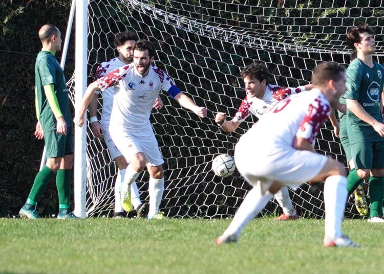La Pieve Nonantola-Pgs Smile: il gol di Cataldo (ph marco Messori)