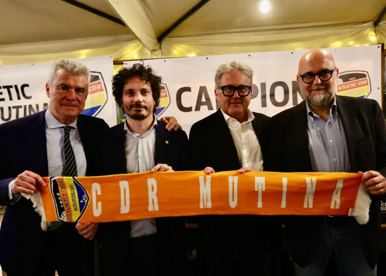 Giovanni Maggi (pres. Cdr), Simone Alberici (pres. Crer), Gian Lauro Morselli (patrono Cdr) e il sindaco Massimo Mezzetti (ph Andrea Vignoli)