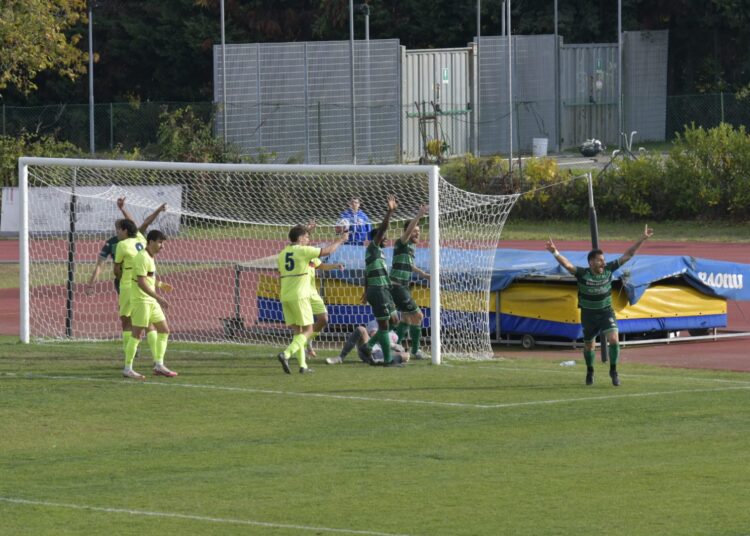 Il portiere dello Scandiano ha la palla in mano: è gol