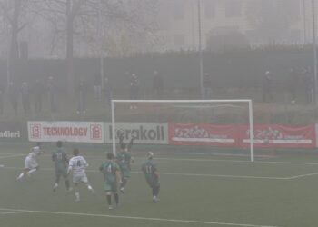 Il rigore trasformato da Casta per l'1-1 (ph Teneggi)